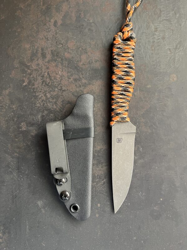 HalfPint - Tumbled/Black & Orange Paracord
