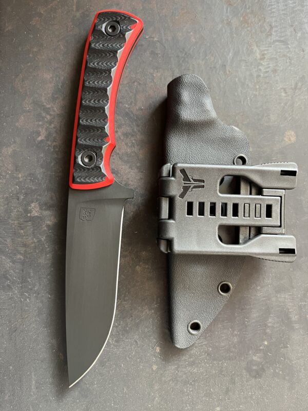 Ward Hunter - Black/Black with Red Liner