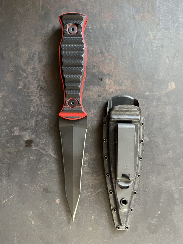 Gladius-L Dagger - Black/Black with Red Liner